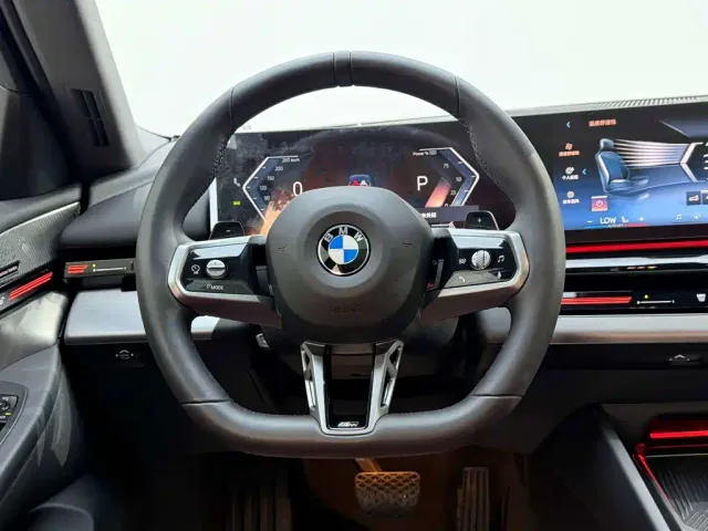 BMW BMW 5 Series 2024 525Li M Sport Package — Фото автомобиля 14