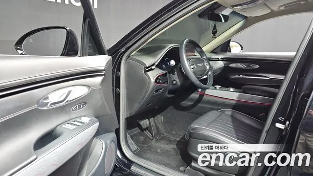 Genesis GV70 — Фото автомобиля 15