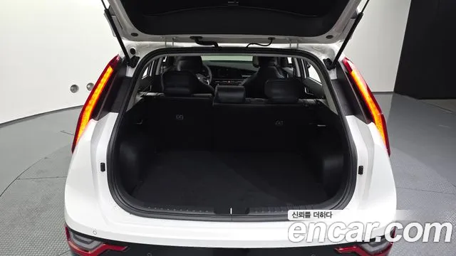 Kia Niro The All New Niro Signature — Фото автомобиля 20