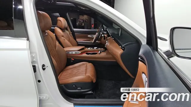 Genesis GV70 2.5T Бензин AWD — Фото автомобиля 11