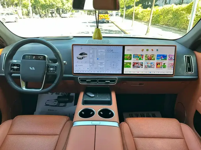 Li Auto L7 — Фото автомобиля 5