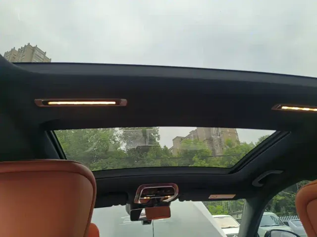 Mercedes-Benz S-Class — Фото автомобиля 17