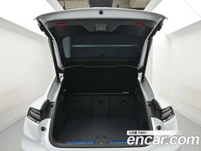 Porsche Macan — Фото автомобиля 20