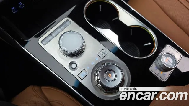 Genesis GV80 — Фото автомобиля 12