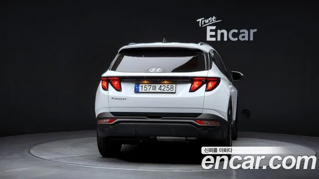 Hyundai Tucson Tucson (NX4) Дизель 2.0 2WD — Фото автомобиля 4