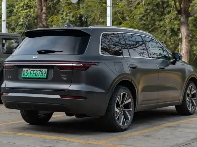 Li Auto ONE — Фото автомобиля 6