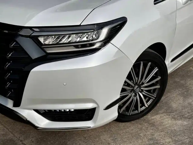 Honda Elysion — Фото автомобиля 2