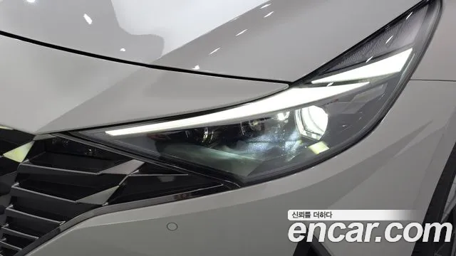 Hyundai AVANTE Avante (CN7) — Фото автомобиля 18