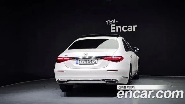 Mercedes-Benz S-Class — Фото автомобиля 4