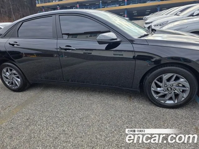 Hyundai AVANTE Новый Avante (CN7) — Фото автомобиля 4