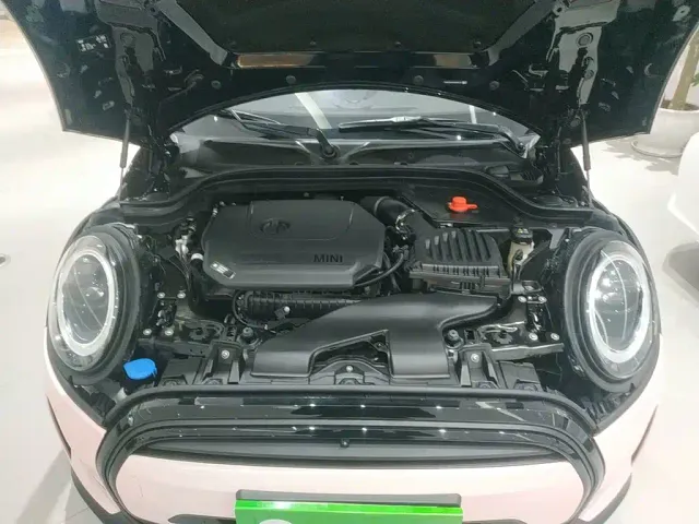 MINI Hatch — Фото автомобиля 15