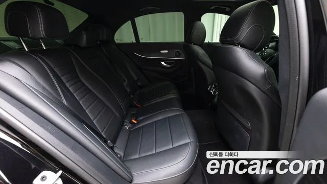 Mercedes-Benz E-Class W213 — Фото автомобиля 10