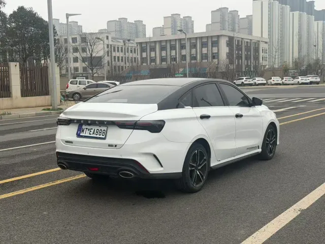 Geely Binrui — Фото автомобиля 7