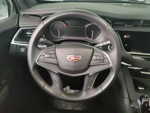 Cadillac XT5 — Фото автомобиля 15