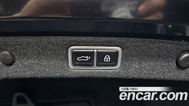Hyundai Grandeur Grandeur (GN7) 3.5 LPG 2WD (Такси) — Фото автомобиля 20