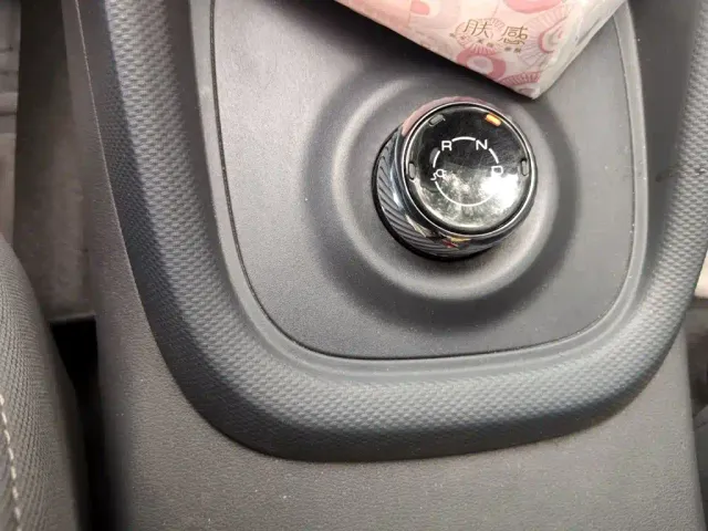 Wuling Hongguang — Фото автомобиля 10