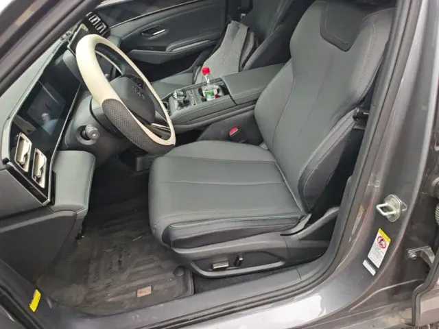 BYD Qin L — Фото автомобиля 14