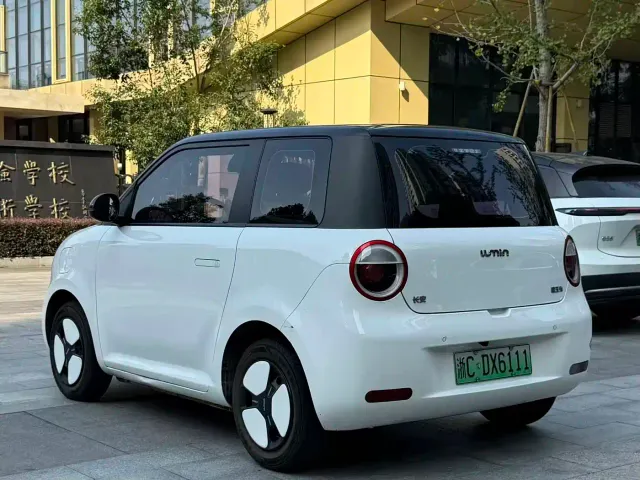 Changan Lumin — Фото автомобиля 3