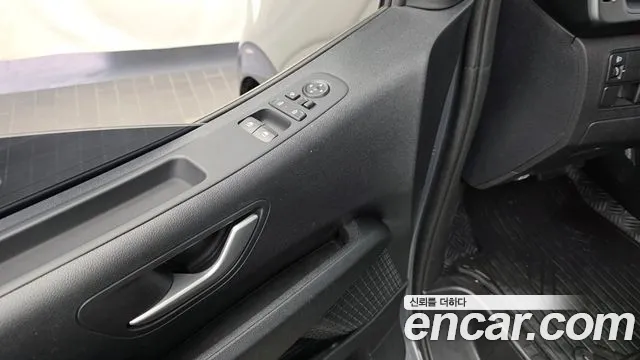 Hyundai Staria — Фото автомобиля 28