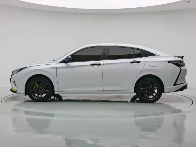 Dongfeng Yixuan — Фото автомобиля 8