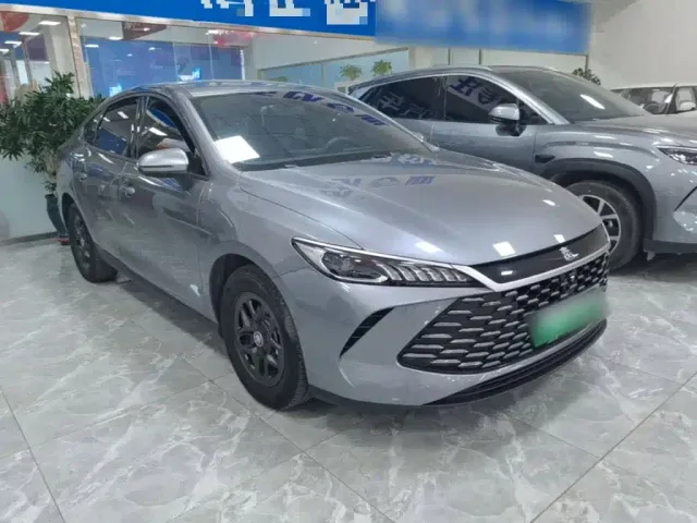 BYD Qin PLUS — Фото автомобиля 3