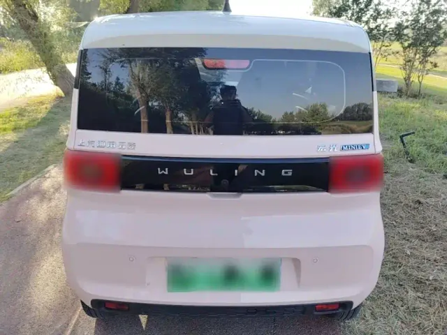 Wuling Hongguang Mini EV — Фото автомобиля 5