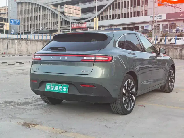 Aito M5 — Фото автомобиля 5