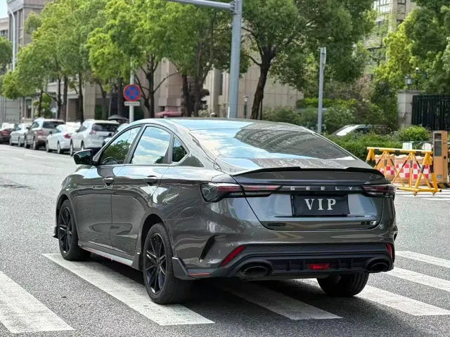 Geely Binrui — Фото автомобиля 7