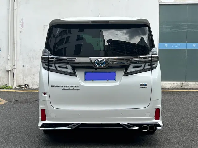 Toyota Vellfire — Фото автомобиля 9