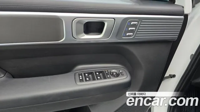 Hyundai Santafe Santa Fe (MX5) Бензин 2.5T 2WD — Фото автомобиля 30