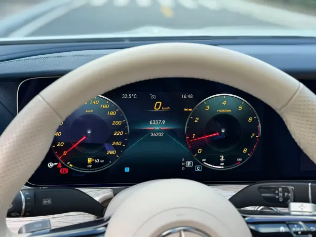 Mercedes-Benz E-Class — Фото автомобиля 13