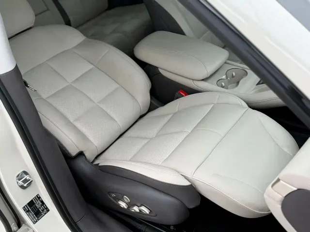 IM Motors LS6 — Фото автомобиля 20