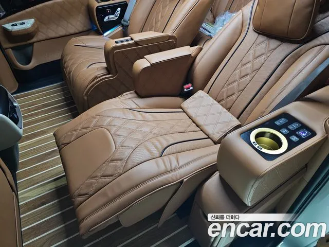 Kia Carnival Generation 4 — Фото автомобиля 15