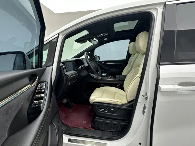 GAC Trumpchi M8 — Фото автомобиля 9