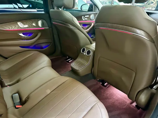 Mercedes-Benz E-Class — Фото автомобиля 13