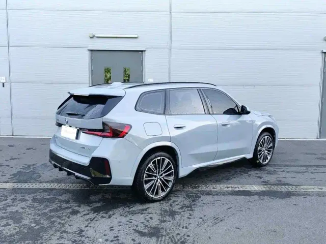 BMW X1 — Фото автомобиля 3