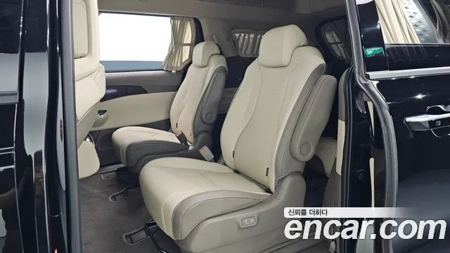 Kia Canival Carnival 4 поколение Бензин 9 мест Hi-Limousine — Фото автомобиля 11