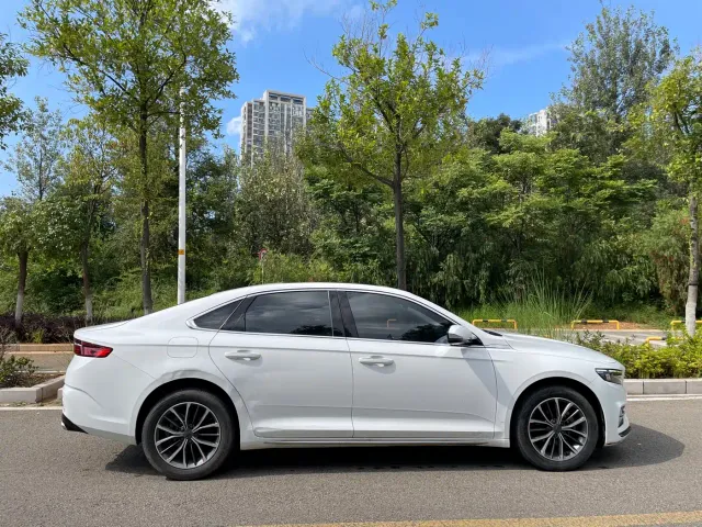 Geely Xingrui — Фото автомобиля 17