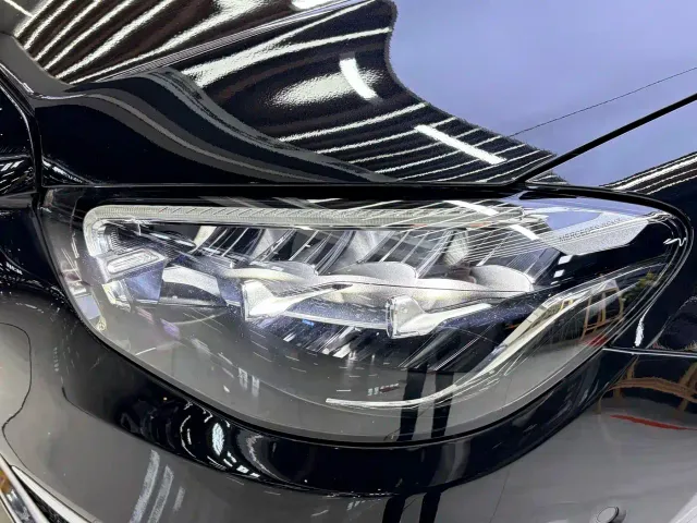 Mercedes-Benz E-Class — Фото автомобиля 22