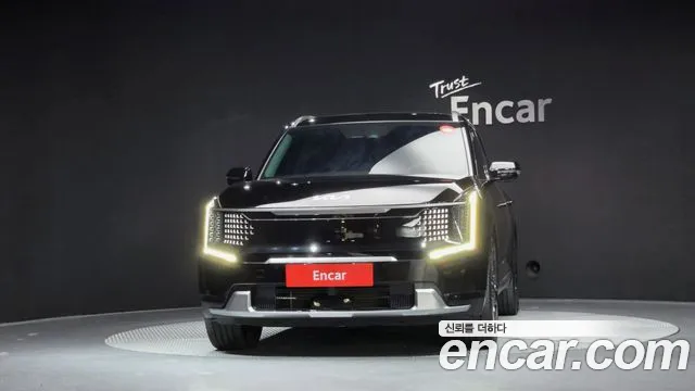 Kia EV9 — Фото автомобиля 3