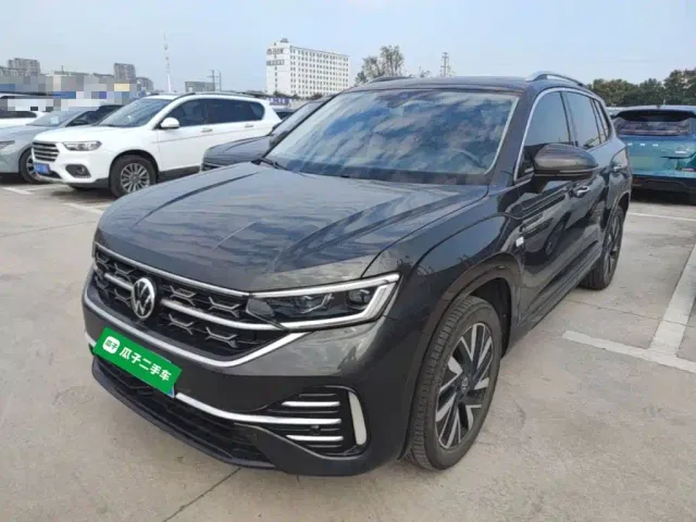 Фотография автомобиля — Volkswagen Tayron
