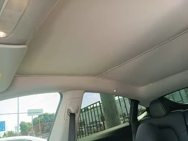Tesla Model Y — Фото автомобиля 17