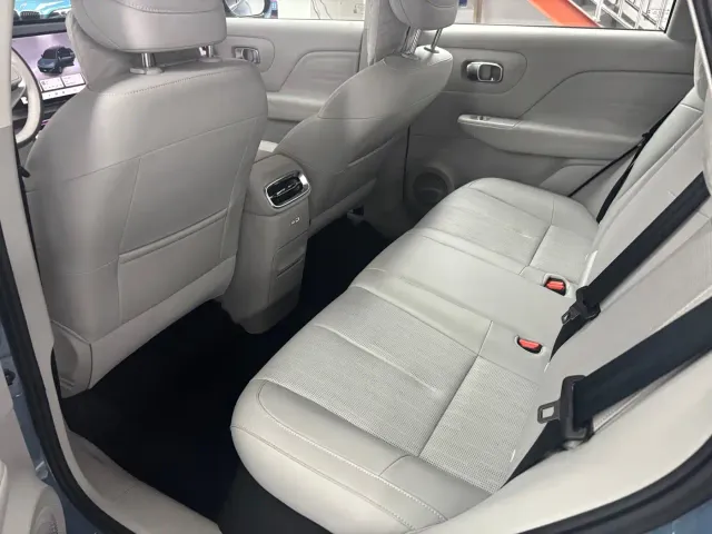 Leapmotor B10 — Фото автомобиля 6