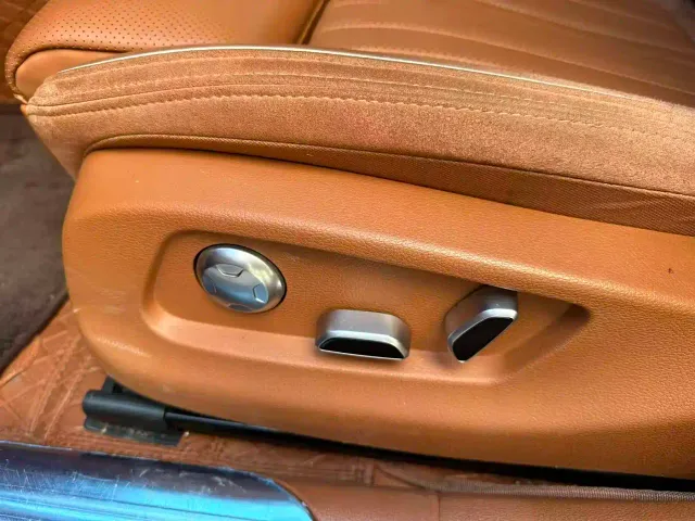 Hongqi H9 — Фото автомобиля 13