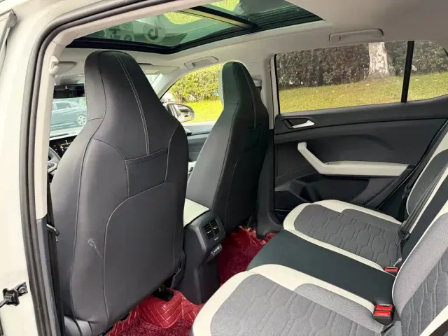 Volkswagen Tharu — Фото автомобиля 11