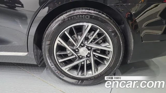 Hyundai Grandeur Новый Grandeur IG 3.0 LPi (Для проката) — Фото автомобиля 21