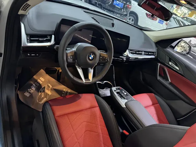 BMW X1 — Фото автомобиля 14
