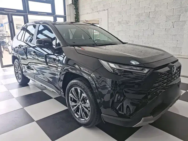 Toyota RAV4 — Фото автомобиля 7