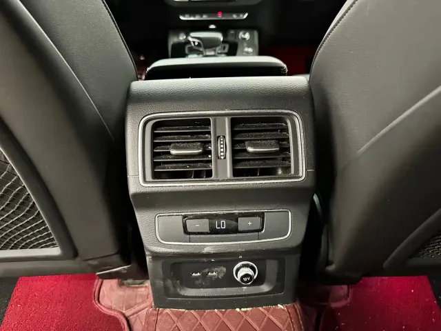 Audi Q5L — Фото автомобиля 22