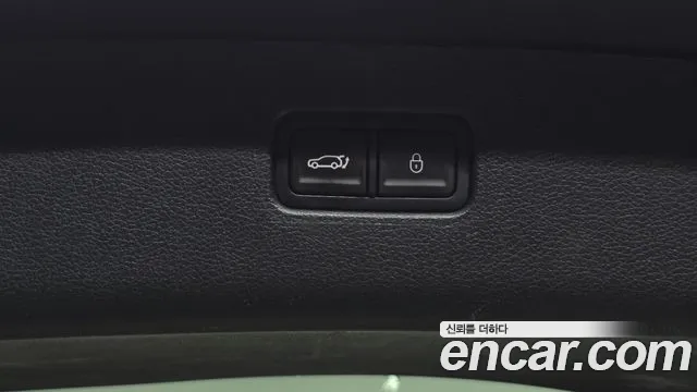 Genesis GV80 — Фото автомобиля 24